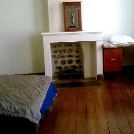 La Maison de l'Aubépin Saint-Savinien Esterno foto
